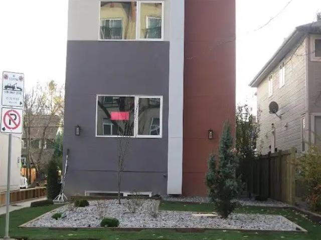 University & Garneau area Fully furnished Bachelor studio apartment — 0 Bedrooms Apartment