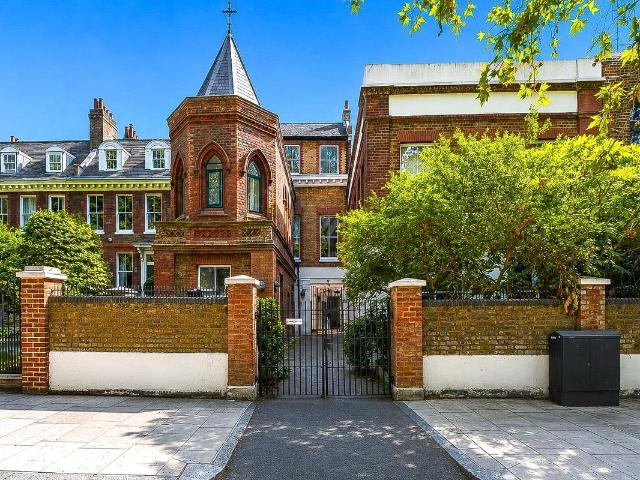 University House, Victoria Park Square, London E2, 2 bed flat to rent, £2,500 pcm | PrimeLocation