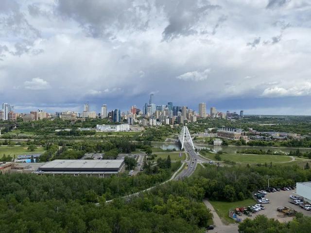 University Upscale 2 Bedroom Riverview Condo 15th floor with Amazing City Views — 2 Bedrooms Condo Unit