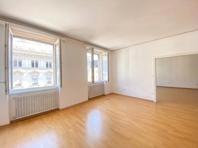 Universität Top 3 Zimmer Wohnung 114m² mit separater Küche und Lift im 1. Bezirk WG geeignet