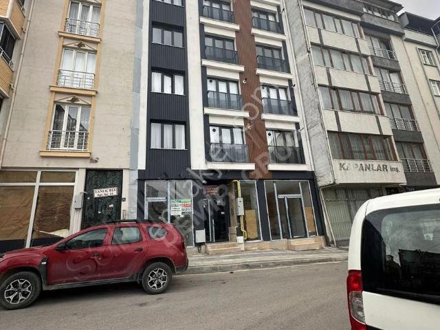 Üniversite Mahallesi'nde Sıfır 1+1 Daire net 40m²
