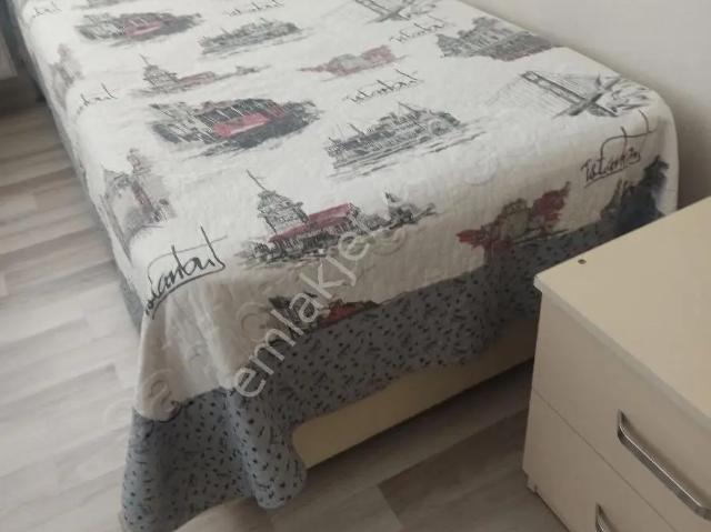 Üniversite Bölgesi Cadde Üzeri 2+1 Eşyalı