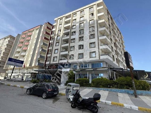 Üniversite Emlaktan Üniversite Toki Yol Üstü Satılık 2+1 Daire