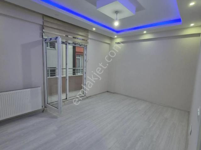Üniversite Karşısında Aras Rezidansta Güvenlik Kameralı 1+1 Sahibinden