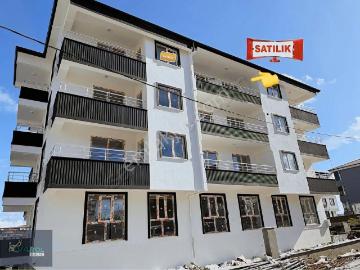 Üniversite Ve Teras Kafe Bölgesinde 1+1 Sıfır Satılık Daire