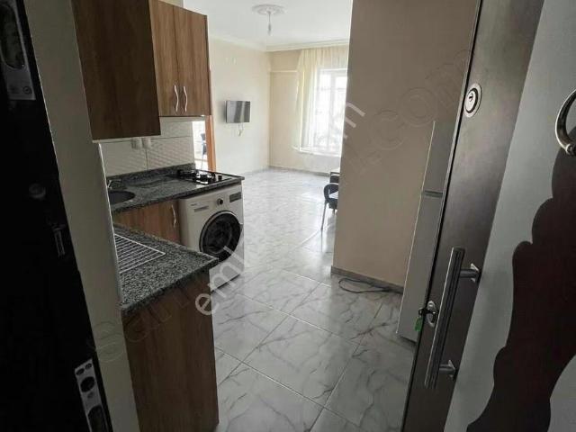 Üniversite Yürüme Mesafesi 2+1 Isınma Aidat İçinde Eşyalı Daire