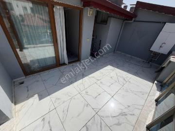 Üniversite Yakını Çatı Katı Geniş Teraslı 1+1 Eşyalı Kiralık Apt