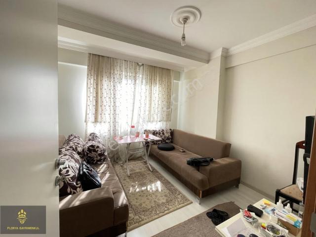 Üniversite Yakını Eşyalı Düzgün 1+1 Daire