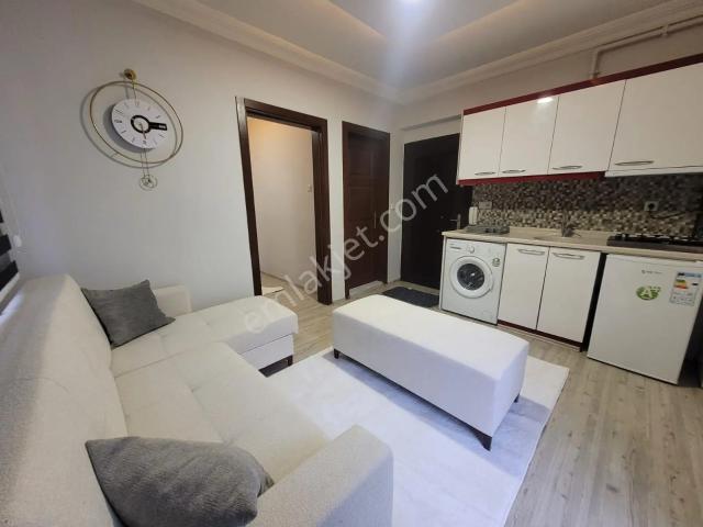 Üniversite Yakını Sıfır Eşyalı Balkonlu1+1 Kiralık Depozito Yok!