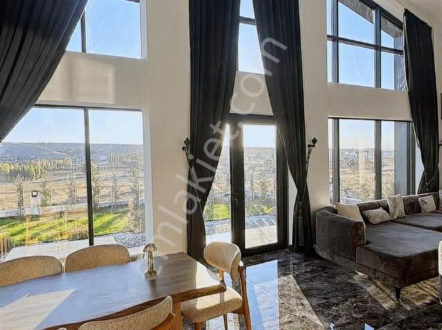 Üniversite Yanında Satılık Villa