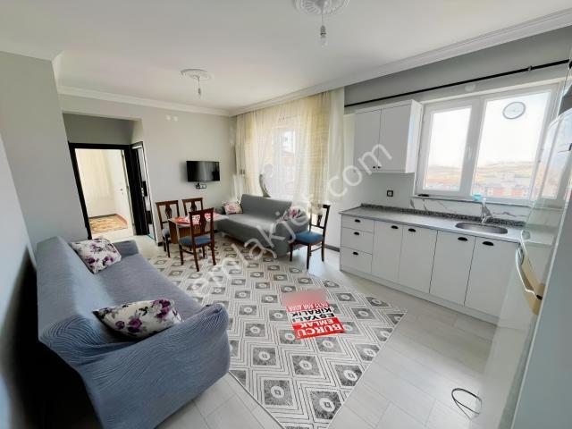 Üniversite Yolunda 2+1 Full Eşyalı Kiralık Daire Burcu Emlak