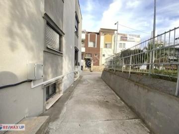 Balçova, İzmir ili, Ege Bölgesi - Otopark