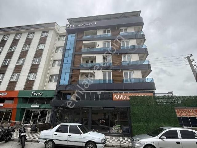 üniversitenin Ana Girişinde İyi Konumlu Yatırımlık Lüks 1+1