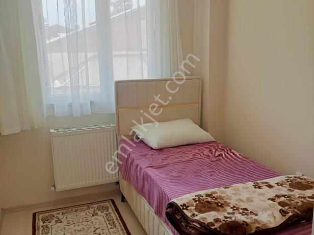 Üniversitenin 2.kapısında Kiracılı Yüksek Giriş Satılık 1 + 1