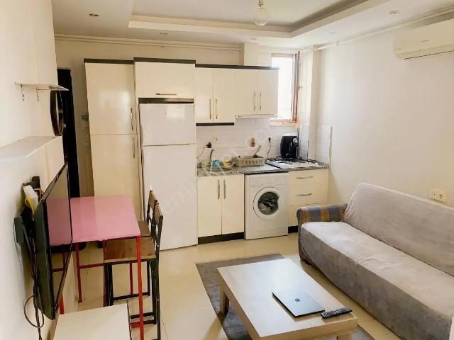 Üniversiteye Yakın 1+1 Kiracılı Satılık Tek Tapu Çift Apart