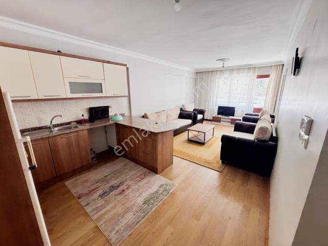 Üniversiteye Yakın Arteria Avm Karşısı Eşyalı Kiralık 2+1 Daire