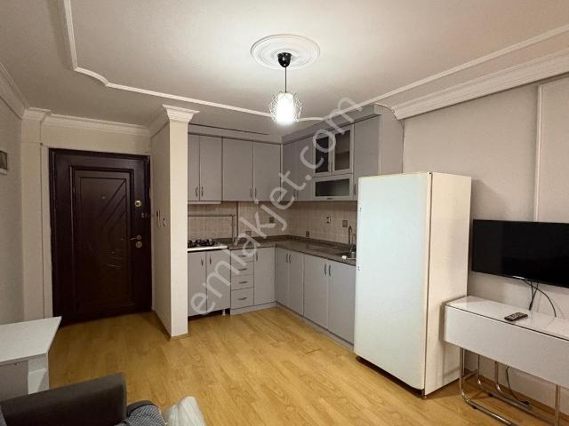 Üniversiteye Yürüme Mesafesinde Balkonlu 2+1 Eşyalı Apart