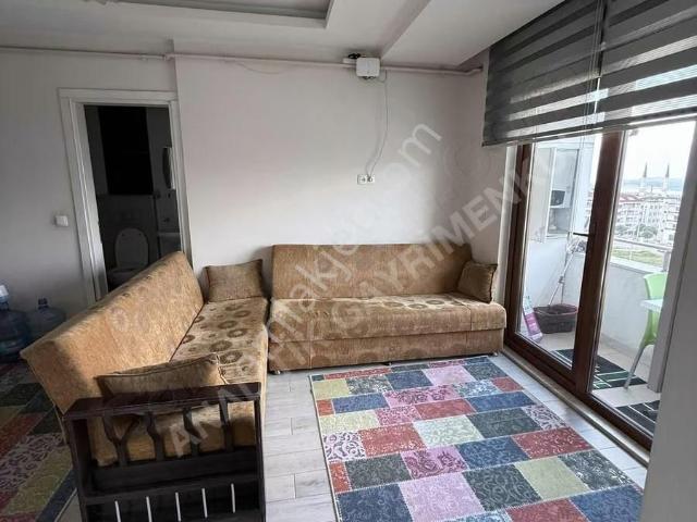 Üniversiteye Yürüme Mesafesinde Kiralık 2+1 Apart