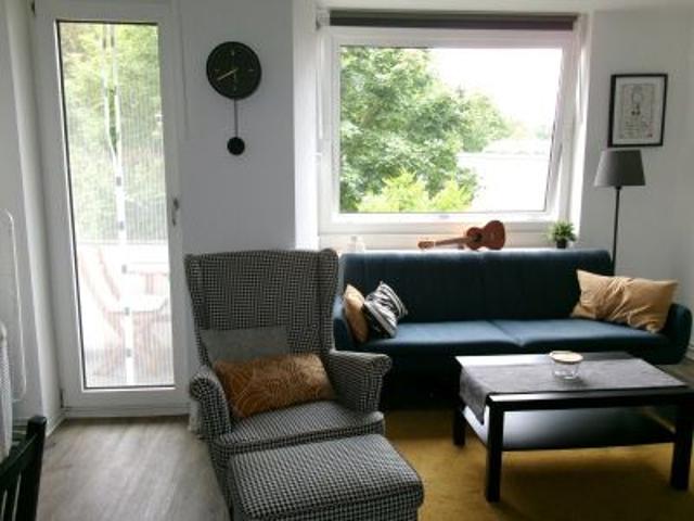 Univiertel: Balkon, Okerblick, Mikroappartment. Saniert!