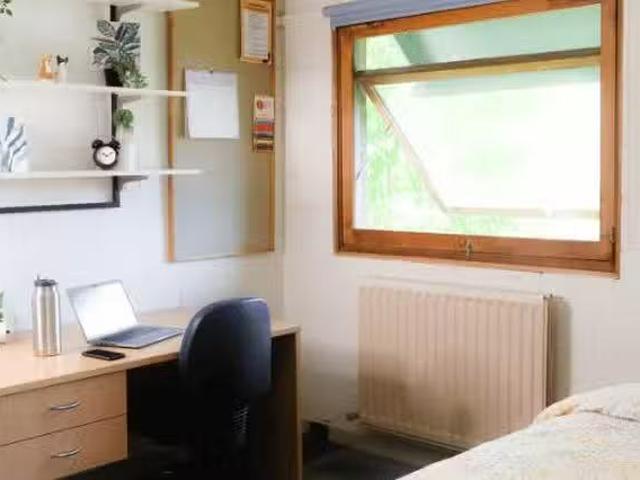 Uni Lodge La Trobe University Bendigo Units Single Room.