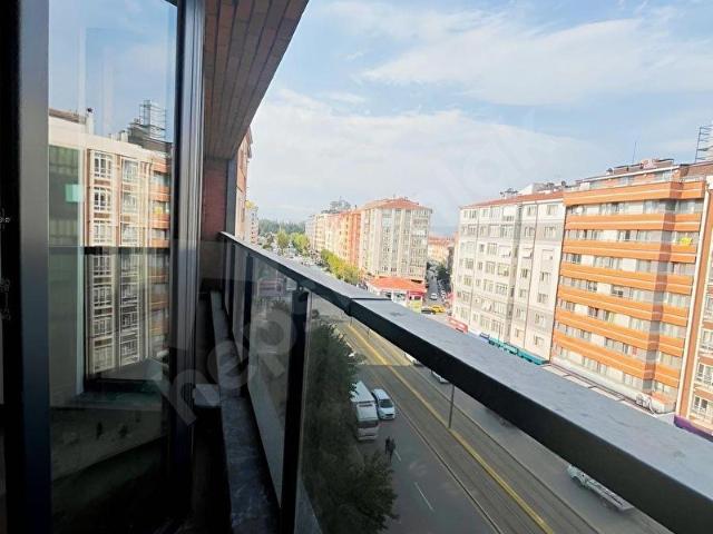 ÜNİVERSİTE CADDE ÜZERİ 3+1 210 MT OTURUMLUK YATIRIMLIK REZİDANS