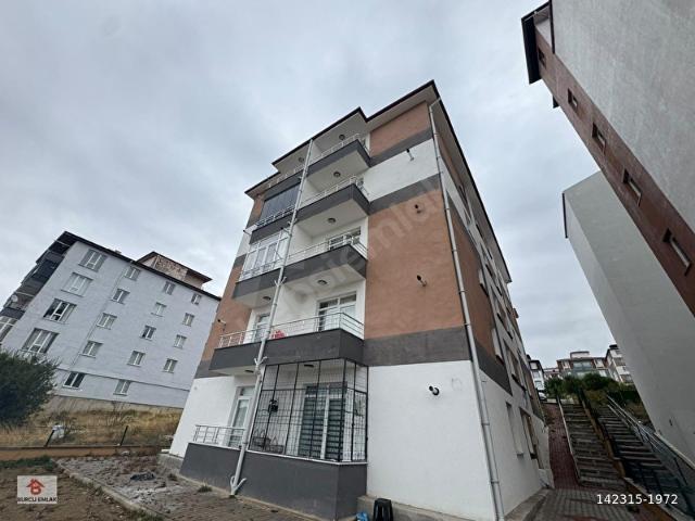 ÜNİVERSİTE YOLUNDA 2+1 KİRALIK DAİRE BURCU EMLAKTAN