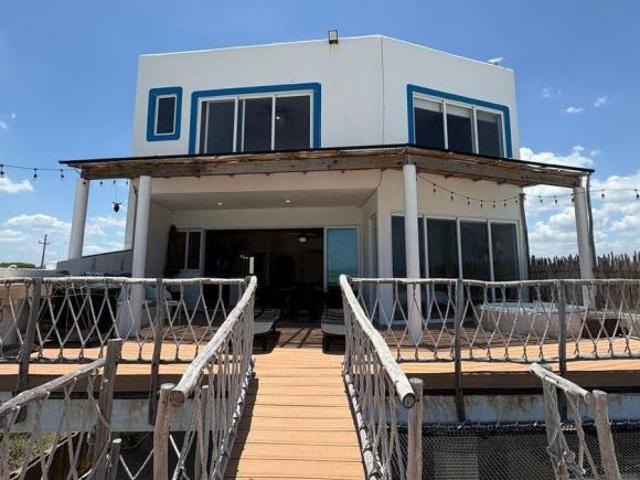ÚNICA OPORTUNIDAD, CASA EN VENTA FRENTE A LA PLAYA, PARAÍSO SISAL