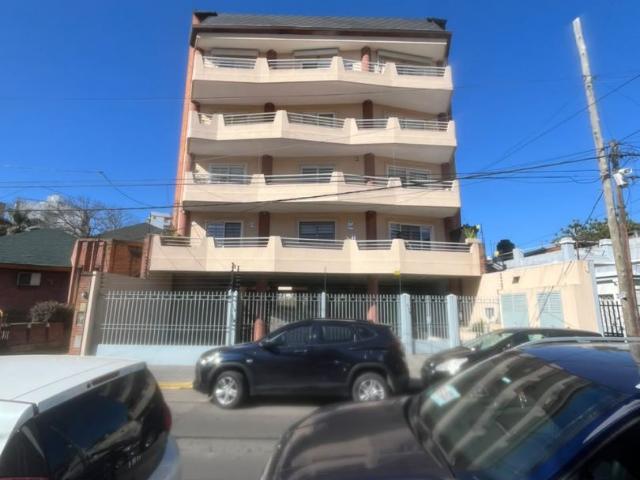 Unico 4 amb Centrico Ramos Mejia Alquiler Cochera