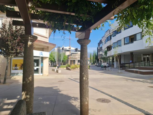 UNICO.