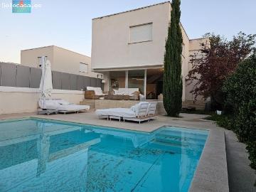 ÚNICO y ESPECTACULAR CHALET con PISCINA y posibilidad de CÁMARA HIPERBÁRICA