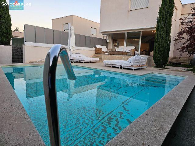 ÚNICO y ESPECTACULAR CHALET con PISCINA y posibilidad de CÁMARA HIPERBÁRICA