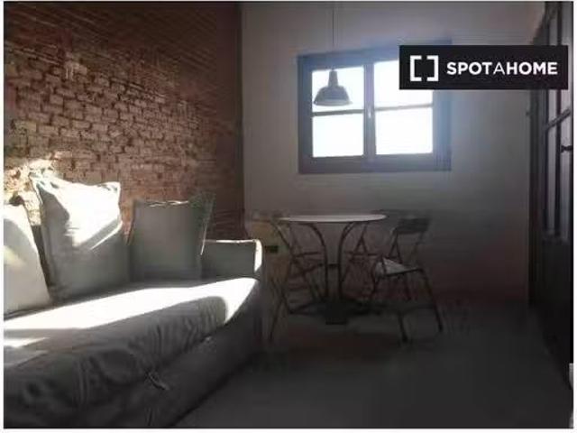 ¡Recién llegado! apartamento de 1 dormitorio en alquiler en El.