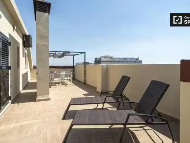 ¡En alquiler! Apartamento de 2 dormitorios en alquiler en Camp.