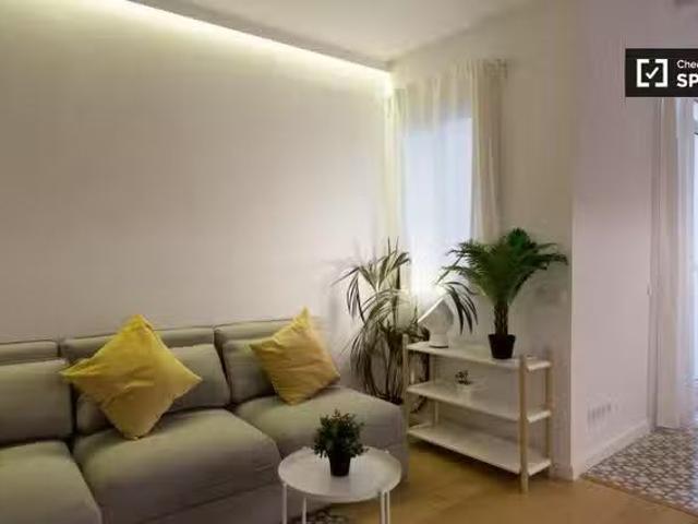 ¡Renta! Apartamento de 2 dormitorios en alquiler en El Raval.