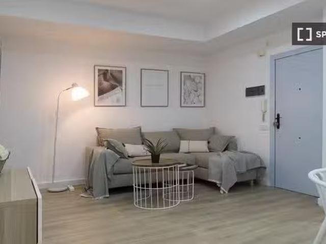 ¡Renta! Estudio en alquiler en Sant Francesc, Valencia