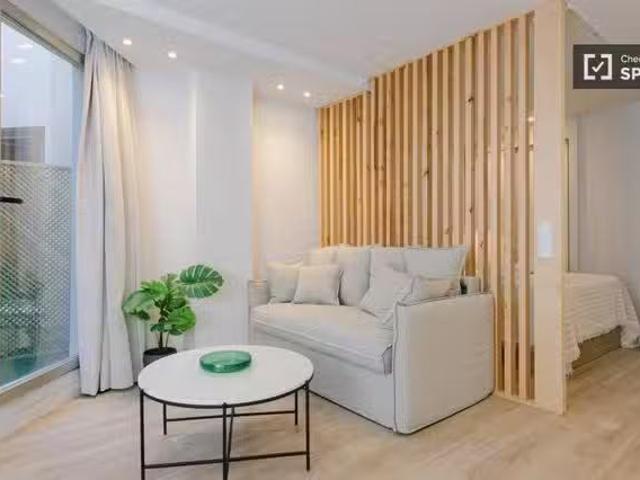 Nuevo Estudio en alquiler en Torrefiel, Valencia