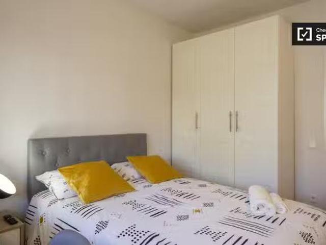 Único Habitación moderna en alquiler en el apartamento de 5 do.