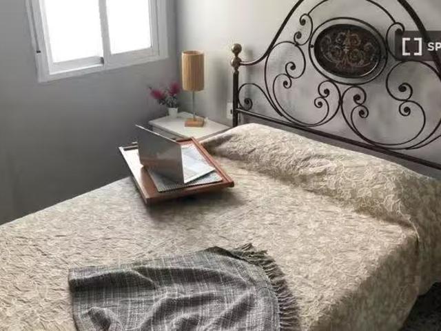 Nuevo Habitación compartida de 3 habitaciones en alquiler en G.
