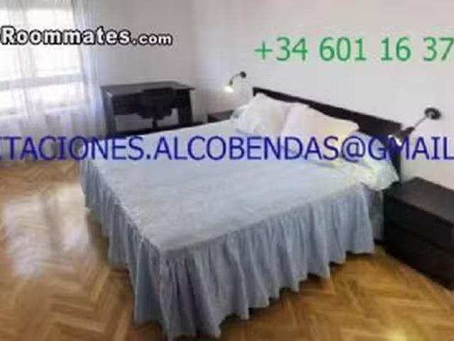 Acogedor Habitación en Marqu? s de la Valdavia 21, 28100 Alcob.