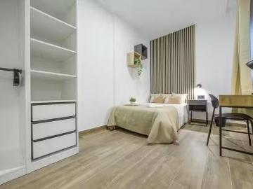 Plaça de l'Ajuntament, Valencia, Plaça del Temple