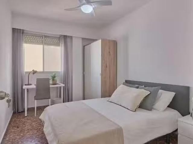 Acogedor Habitación en Avenida del Primado Reig, Sant Antoni