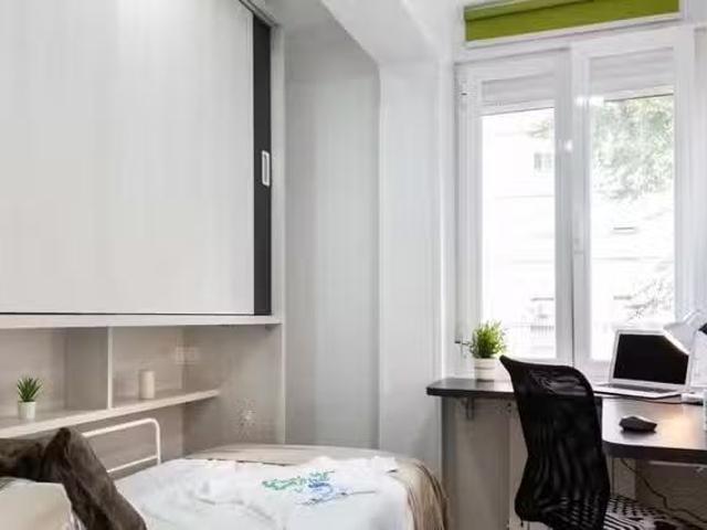 ¡Oferta! Habitación en Avenida del Santo Ángel de la Guarda