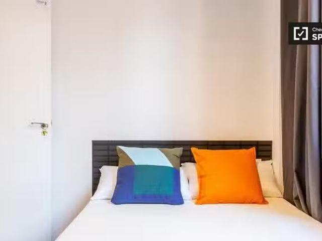 Encantador Habitación en apartamento de 5 dormitorios en L'Hos.