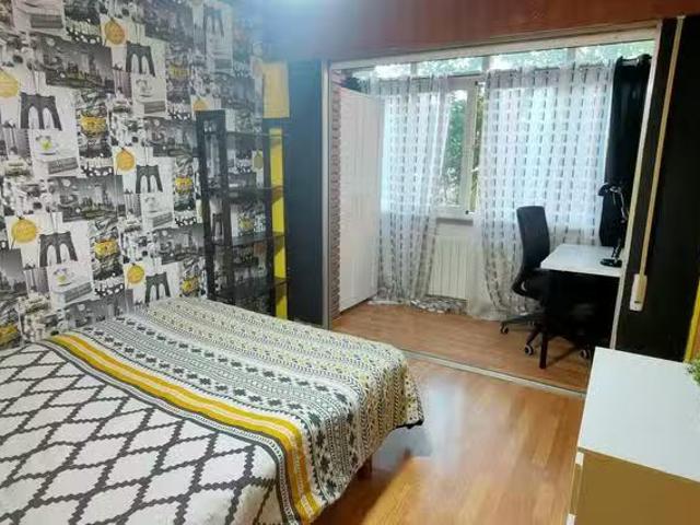 ¡Renta! Habitación en Calle Manuel Azaña, Junta Municipal 1