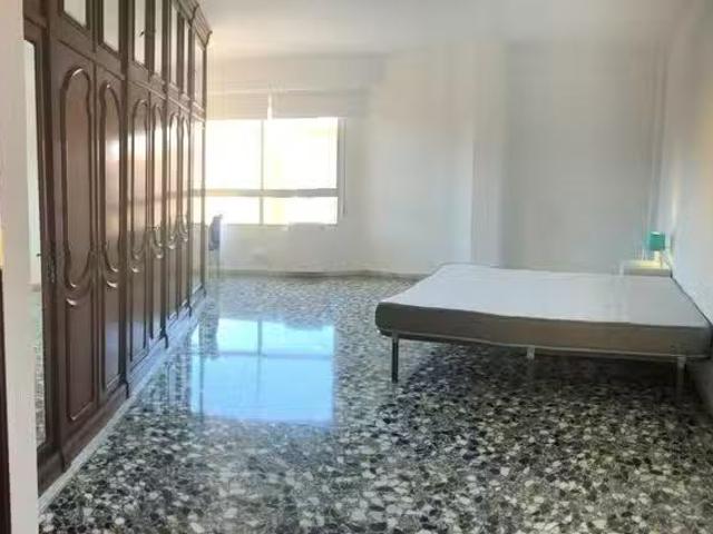 Único Habitación en Calle Actor Mora, Morvedre