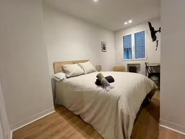 Encantador Habitación en Calle de Manuel Luna, Cuatro Caminos