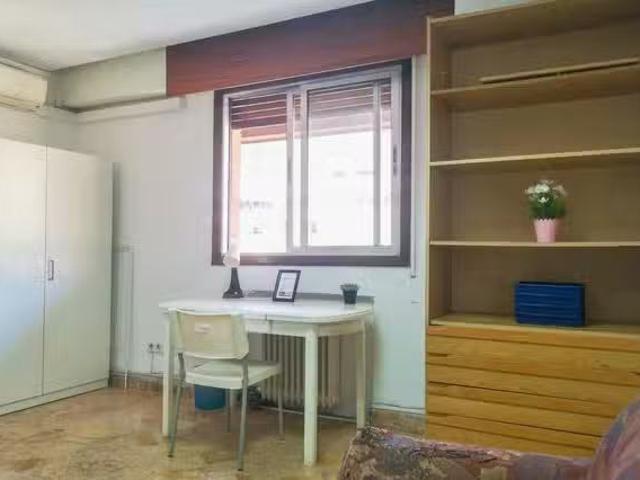Nuevo Habitación en Calle de Beatriz de Bobadilla