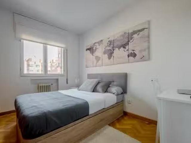 ¡Oferta! Habitación en Calle de Juan Esplandiú, Estrella