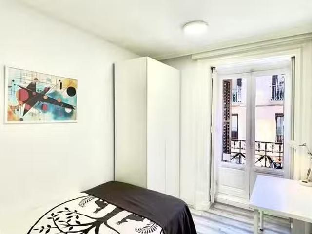 Nuevo Habitación en Calle de la Magdalena, Embajadores
