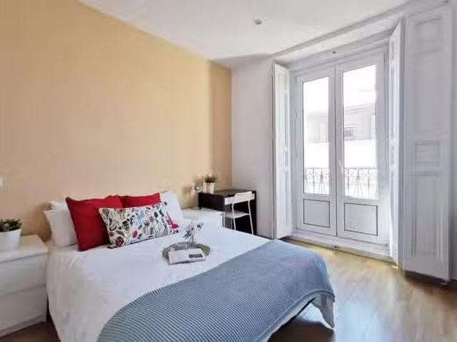 ¡Oferta! Habitación en Calle de la Redondilla